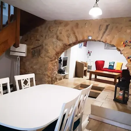 Dom wakacyjny Maison Climatisee Avec Jacuzzi A 10 Min De Sarlat-la-Canéda