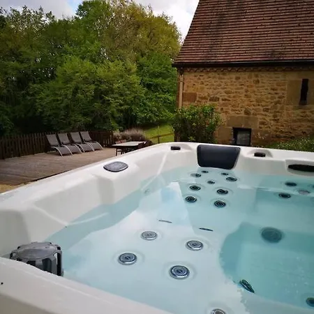 Maison Climatisee Avec Jacuzzi A 10 Min De Holiday home