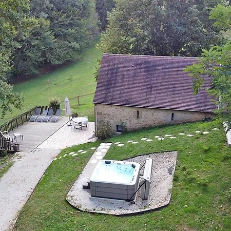 Dom wakacyjny Maison Climatisee Avec Jacuzzi A 10 Min De *