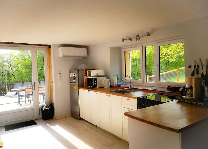 Maison Climatisee Avec Jacuzzi A 10 Min De Sarlat-la-Canéda